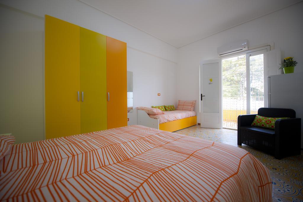 B&B Fiori Gialli Caucana Santa Croce Camerina Szoba fotó