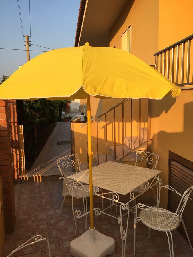 B&B Fiori Gialli Caucana Santa Croce Camerina Szoba fotó
